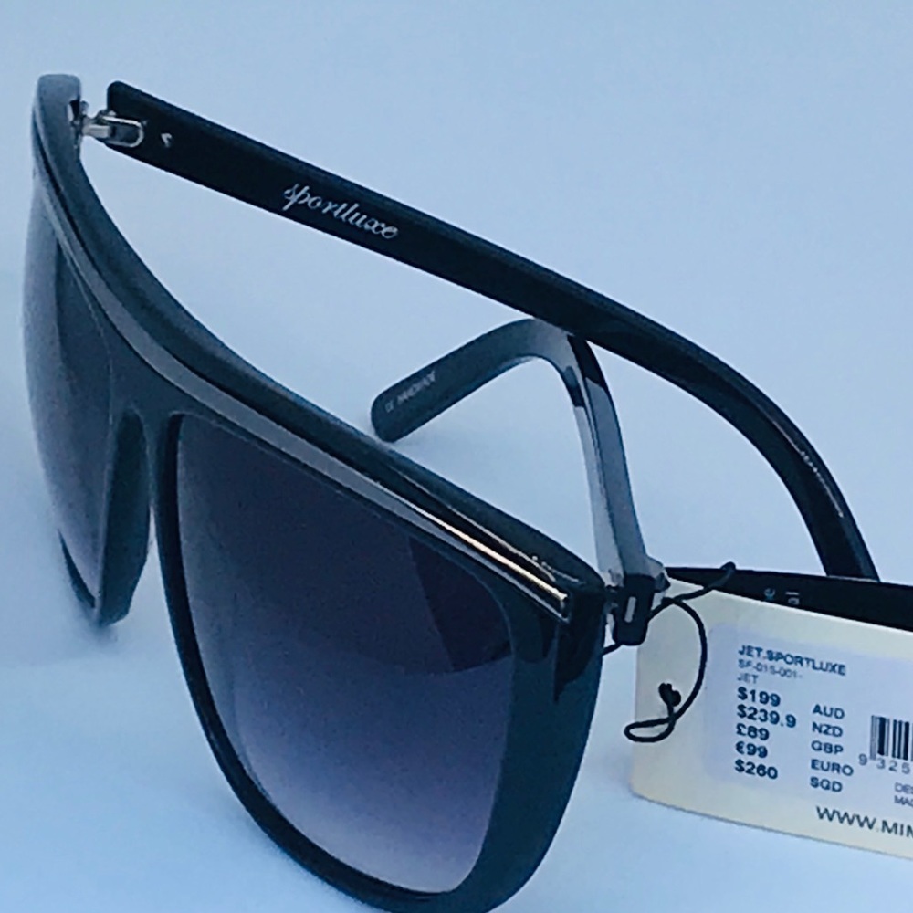 Vintage Sportluxe Sunglasses - Picture 2 of 3